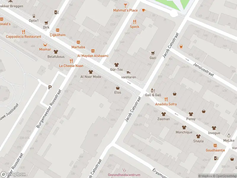 Ambulance met grote spoed naar de Zwart Janstraat in Rotterdam