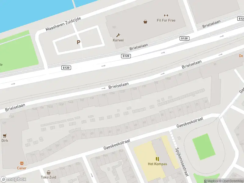 Ambulance met grote spoed naar de Brielselaan in Rotterdam