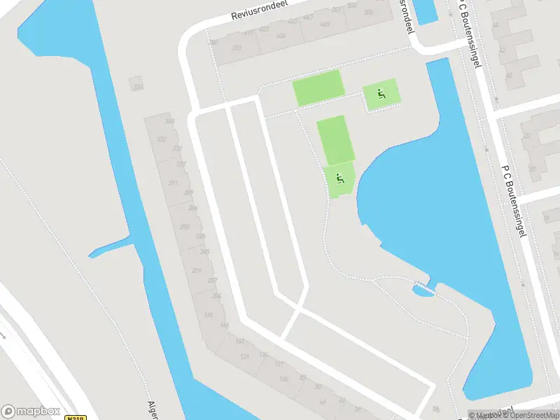 Ambulance met grote spoed naar de Reviusrondeel in Capelle aan den IJssel