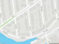 Ambulance met gepaste spoed naar de Zilvermijn in Rhoon