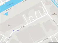 Ambulance met grote spoed naar de Le Pooleweg in Leiden