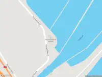 Brandweer met grote spoed naar de Sluispad Noord in Willemstad