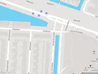 Ambulance met gepaste spoed naar de Hudighaven in Barendrecht