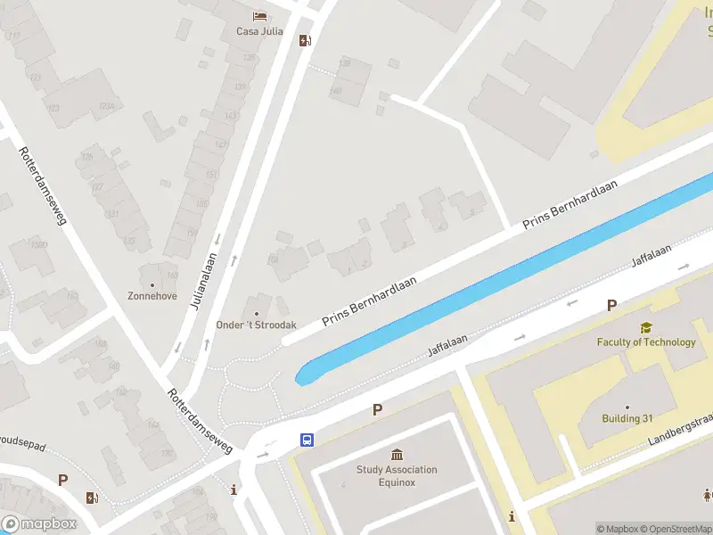 Ambulance met gepaste spoed naar de Prins Bernhardlaan in Delft