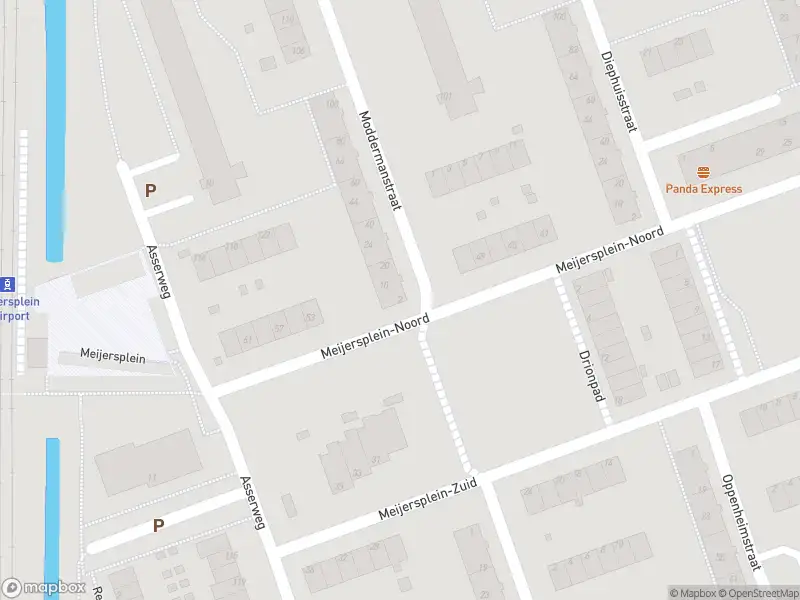 Ambulance met grote spoed naar de Moddermanstraat in Rotterdam