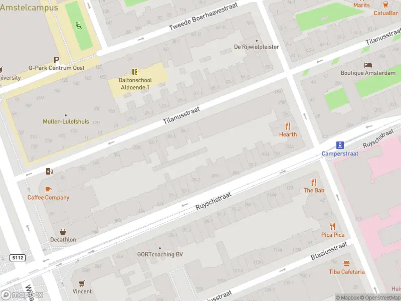 Ambulance met grote spoed naar de Van Musschenbroekstraat in Amsterdam