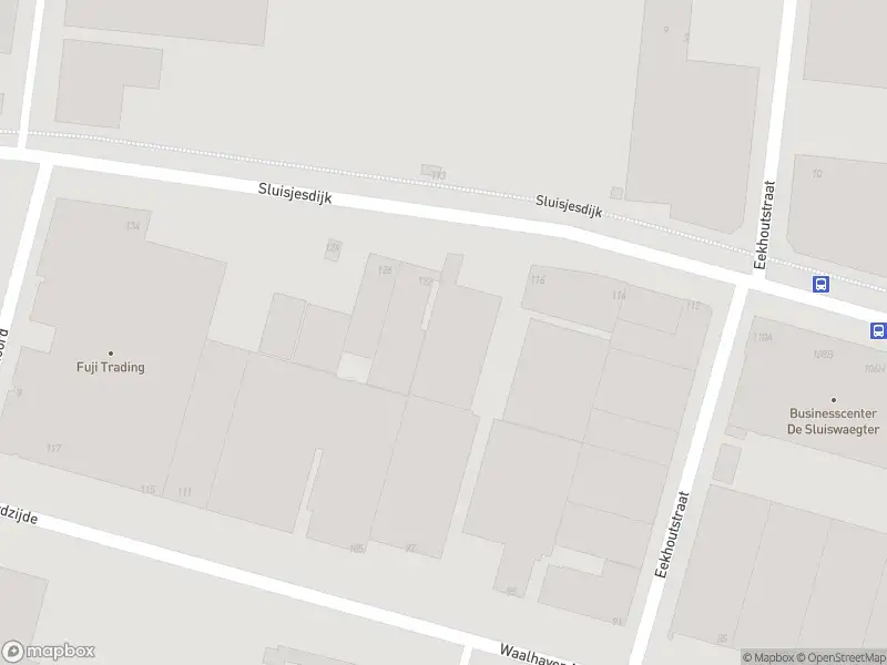 Ambulance met grote spoed naar de Sluisjesdijk in Rotterdam