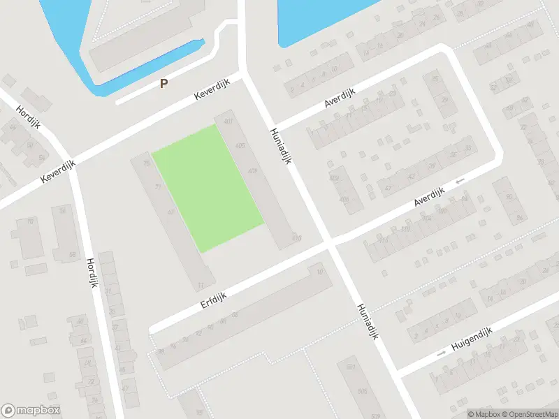 Ambulance met gepaste spoed naar de Huniadijk in Rotterdam