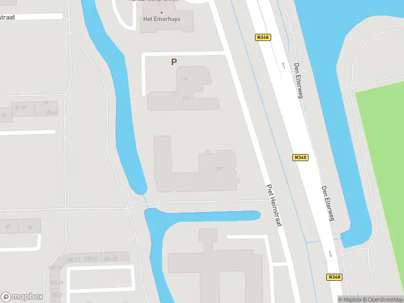 Brandweer met gepaste spoed naar de Piet Heinstraat in Zutphen vanwege afgaan automatisch brandalarm