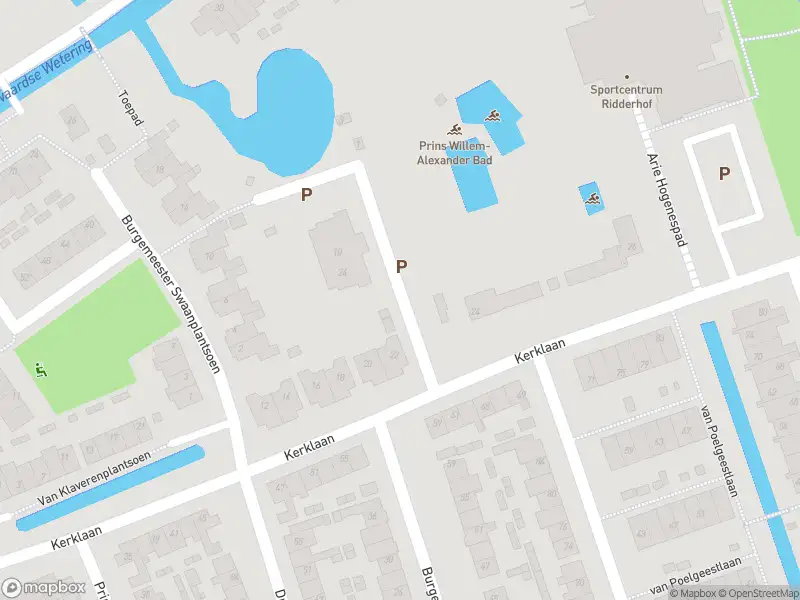 Ambulance met grote spoed naar de Kerklaan in Koudekerk aan den Rijn