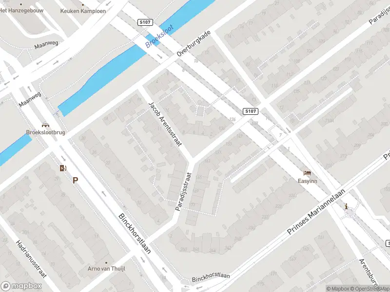 Ambulance met grote spoed naar de Jacob Arentsstraat in Voorburg