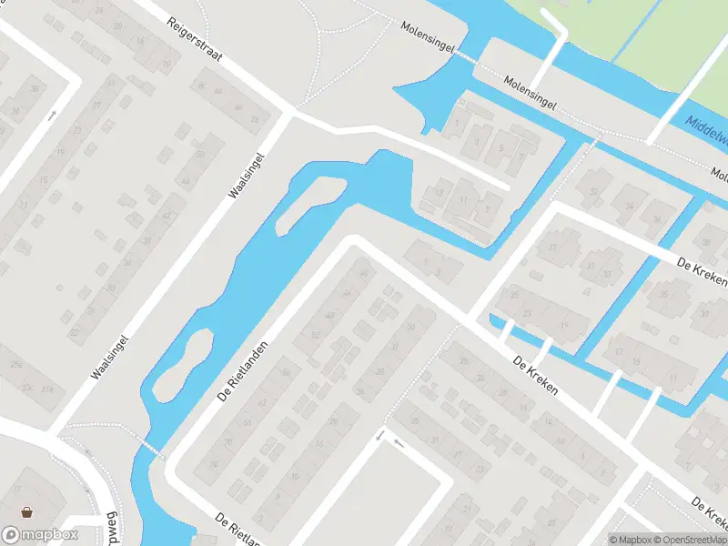 Ambulance met gepaste spoed naar de De Rietlanden in Alblasserdam