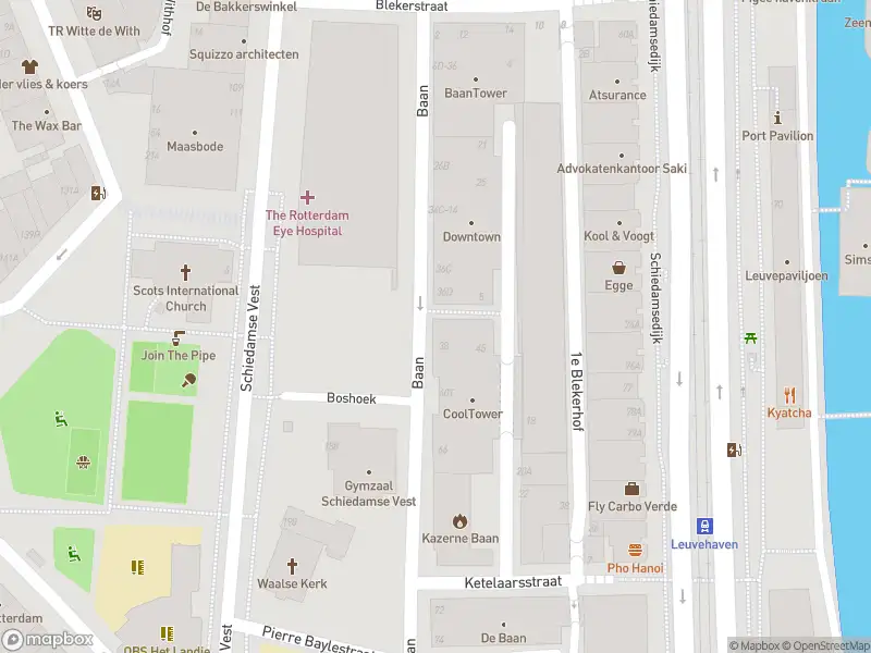 Ambulance met grote spoed naar de Baan in Rotterdam