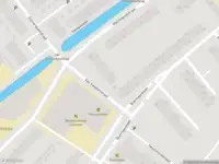 Ambulance met grote spoed naar de Van Swietenstraat in Leiden