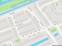 Ambulance met gepaste spoed naar de Slot Assumburgpad in Schiedam