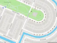 Ambulance met grote spoed naar de Etty Hillesumsingel in Pijnacker