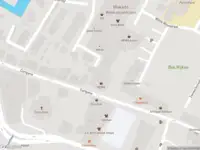 Ambulance met grote spoed naar de Nedersassen in Alblasserdam