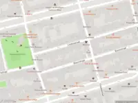 Ambulance met grote spoed naar de Tichelstraat in Amsterdam