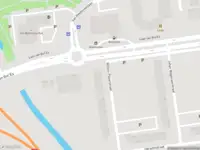 Ambulance met gepaste spoed naar de Willem Pijperstraat in Schiedam