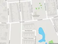 Brandweer met gepaste spoed naar de Derk Smoeslaan in Almelo