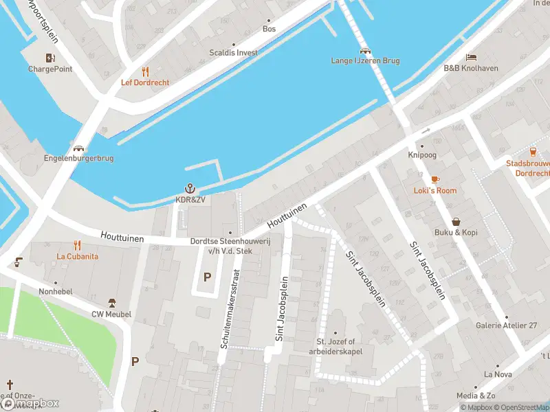 Ambulance met gepaste spoed naar de Houttuinen in Dordrecht