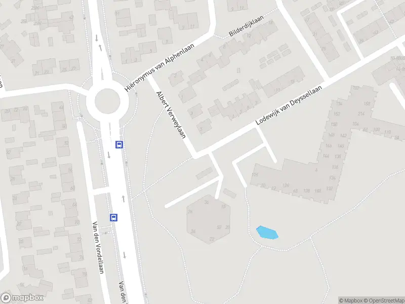 Ambulance met gepaste spoed naar de Albert Verweylaan in Driehuis