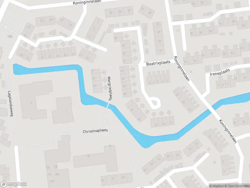 Ambulance met grote spoed naar de Beatrixplaats in Hellevoetsluis