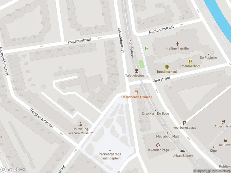 Ambulance met gepaste spoed naar de Vlaggemanstraat in Rotterdam