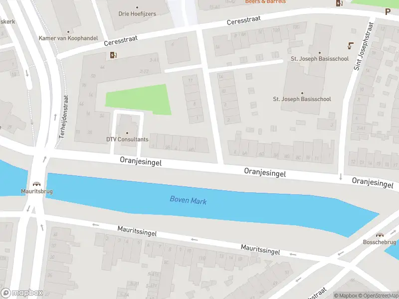 Brandweer en politie met grote spoed naar de Oranjesingel in Breda vanwege voertuigen te water