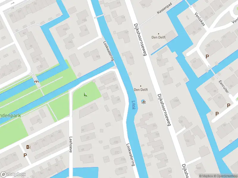 Ambulance met grote spoed naar de Hoefslagendreef in Delft