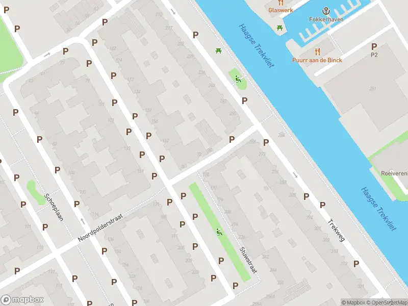 Ambulance met grote spoed naar de Noordpolderstraat in 's-Gravenhage