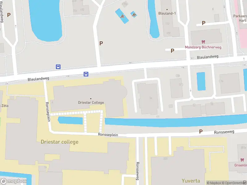 Ambulance met gepaste spoed naar de Burgemeester Jamessingel in Gouda