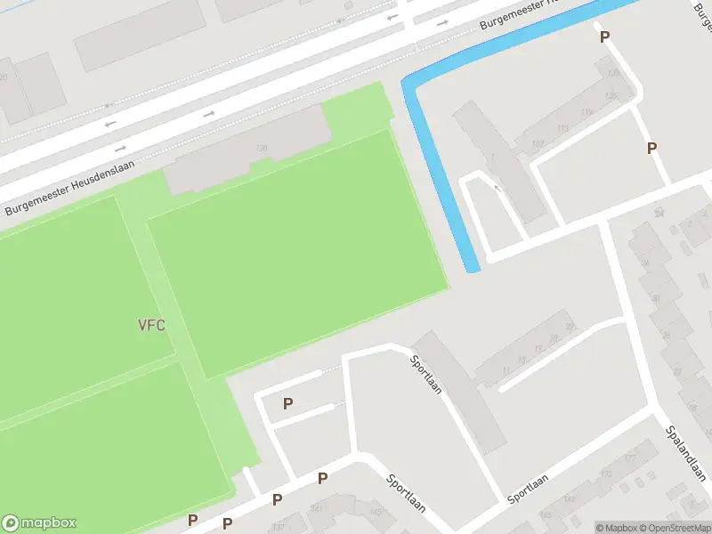 Ambulance met gepaste spoed naar de Sportlaan in Vlaardingen