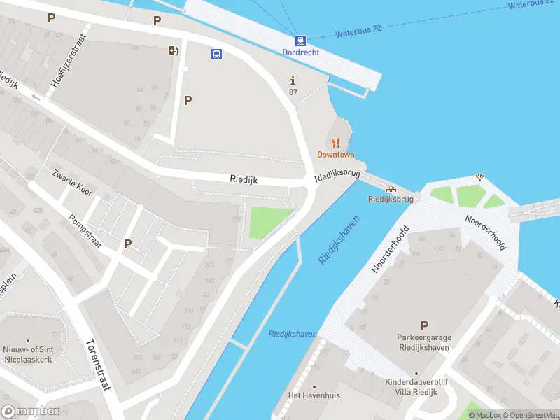 Ambulance met grote spoed naar de Bleijenhoek in Dordrecht