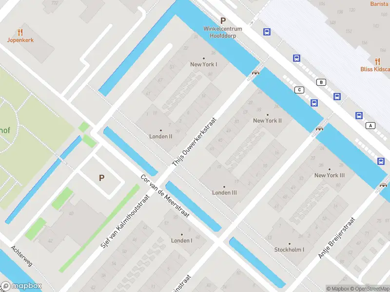 Brandweer met gepaste spoed naar de Thijs Ouwerkerkstraat in Hoofddorp vanwege een liftopsluiting