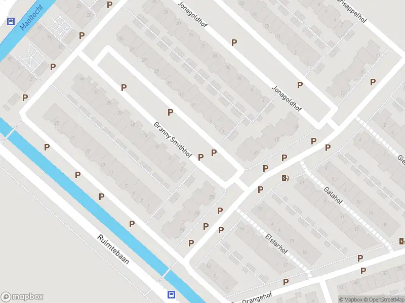 Ambulance met grote spoed naar de Granny Smithhof in Zoetermeer