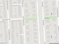 Ambulance met gepaste spoed naar de Prinses Marijkestraat in Amsterdam