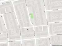 Brandweer met grote spoed naar de Van Reysstraat in 's-Hertogenbosch vanwege voertuigbrand