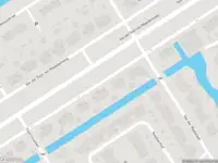 Ambulance met grote spoed naar de Van der Duijn van Maasdamweg in Rotterdam