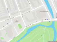 Ambulance met grote spoed naar de Colijnlaan in Delft