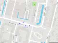 Ambulance met grote spoed naar de Beverwaardseweg in Rotterdam