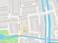 Ambulance met grote spoed naar de Roompolderstraat in Gouda