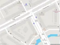 Ambulance met grote spoed naar de Statenweg in Rotterdam