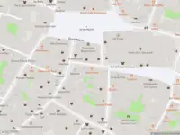 Ambulance met gepaste spoed naar de Spekstraat in Haarlem