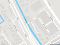 Ambulance met grote spoed naar de Kleine Hei in Maasdijk