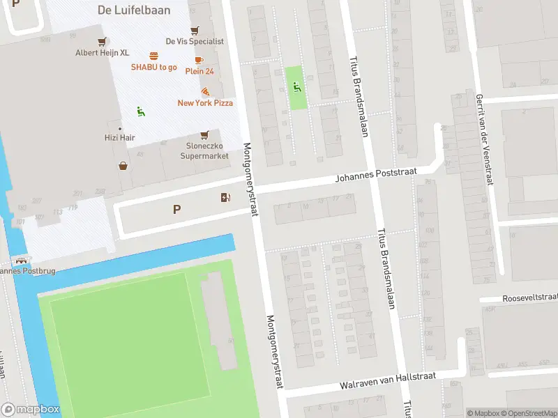 Ambulance met gepaste spoed naar de Johannes Poststraat in Leiden