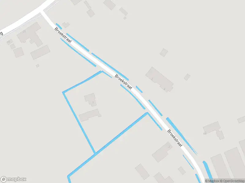 Brandweer met gepaste spoed naar de Broekstraat in Uden vanwege een buitenbrand