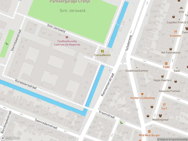 Ambulance met gepaste spoed naar de Lansiersstraat in Haarlem