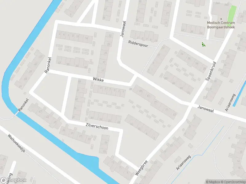 Ambulance met grote spoed naar de Wikke in Hoogvliet Rotterdam