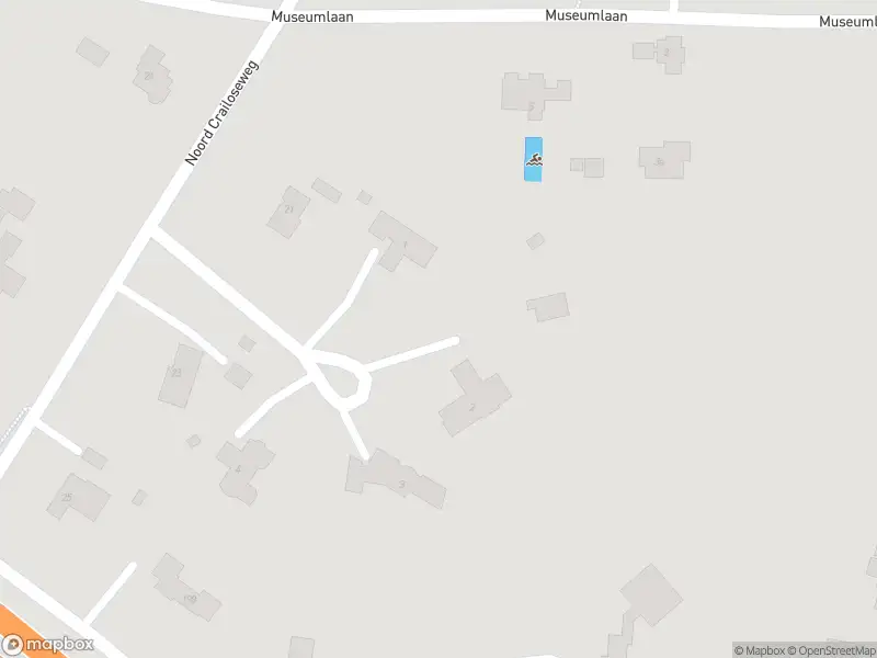 Brandweer met grote spoed naar de Crailose Hof in Huizen vanwege gebouwbrand